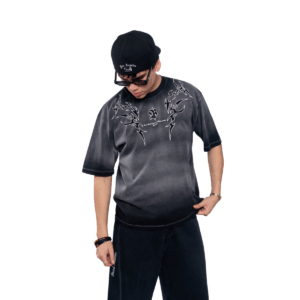 Boxy Fit Negro Focalizado - To Our God